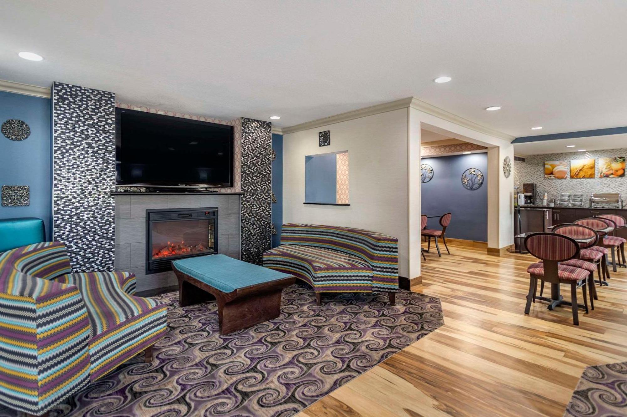 טולסה Comfort Inn Midtown מראה חיצוני תמונה